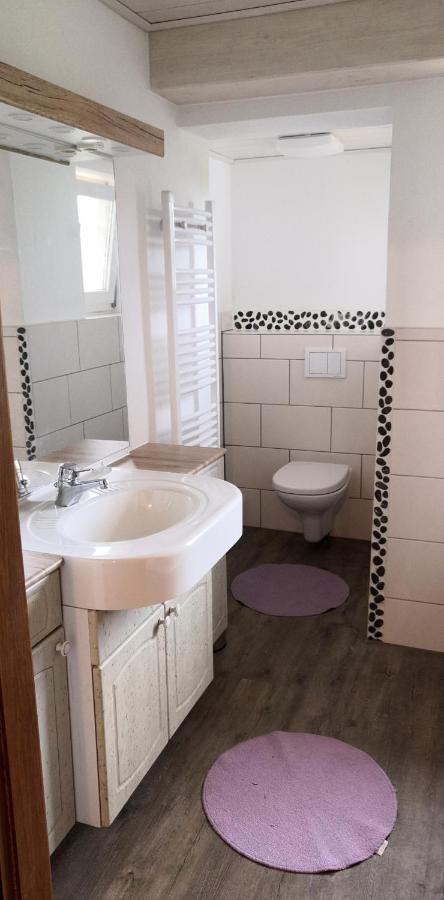 Apartment Auszeit Mit Kueche Viel Ruhe Und Natur Untrasried Εξωτερικό φωτογραφία